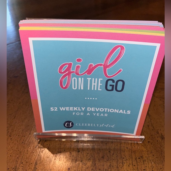 52 Weekly Devotionals for a Year. - Picture 3 of 6